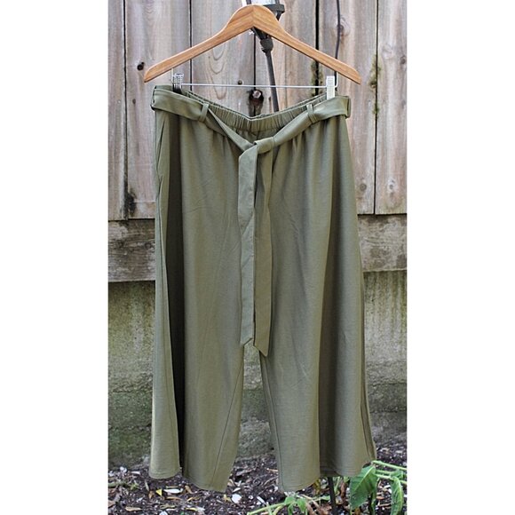 New w/Tags - Eileen Fisher Stretch Crepe Wide Leg Cropped Pants, Olive, XL - Picture 3 of 11